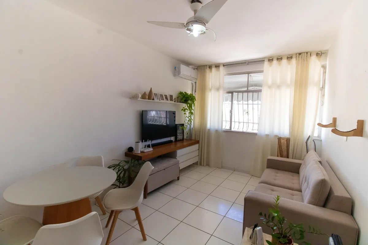 Apartamento com Vista para o Campo de São Bento em Niterói, RJ — direto com proprietário