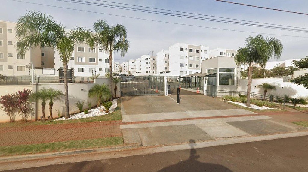 Apartamento semi mobiliado com 2 quartos em Londrina em Londrina, PR — direto com proprietário