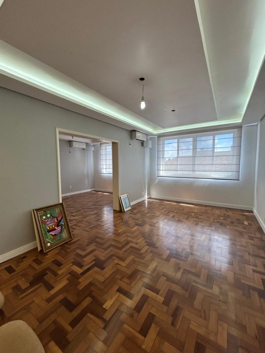 Apartamento com  3 dormitórios, com suite, 4 banheiros, garagem em Pelotas, RS — direto com proprietário