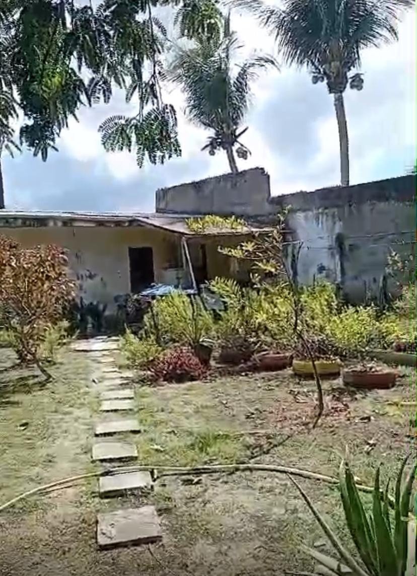 Casa aconchegante em condominio fechado em CAMAÇARI, BA — direto com proprietário