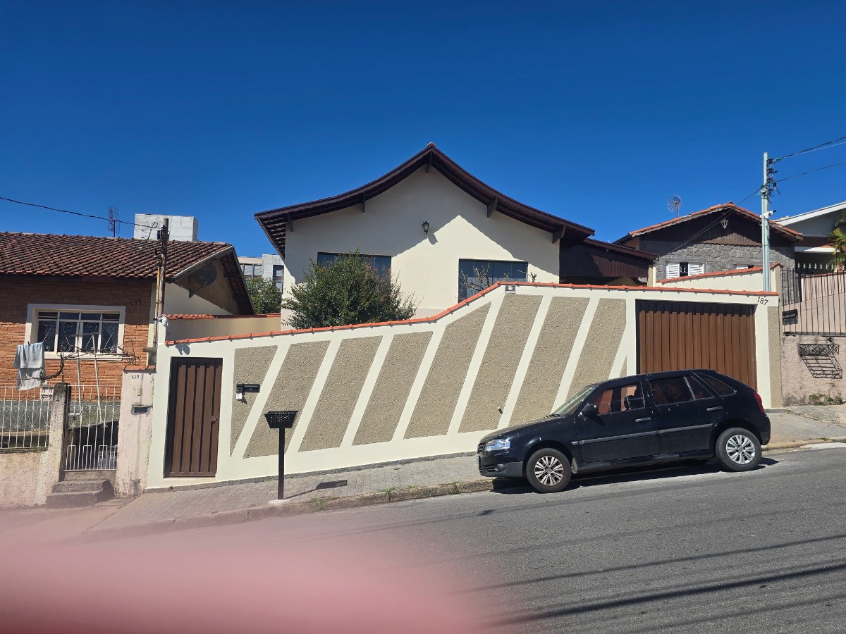 Casa a venda em Centro, Poços de Caldas — direto com proprietário