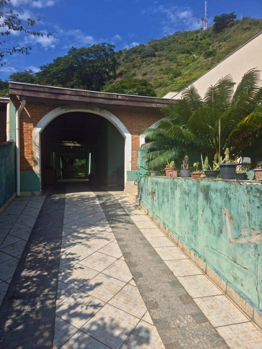 Casa venda 1.000m da praia no litoral norte de SP. em Caraguatatuba, SP — direto com proprietário