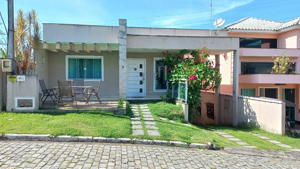 Excelente casa linear em condomínio de alto padrão em Arsenal, São Gonçalo — direto com proprietário