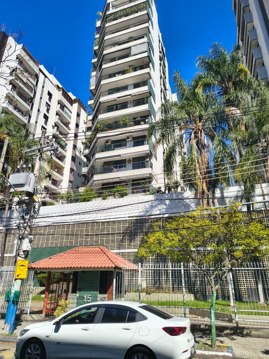 Magnífico Apt Frente , condomínio Garden Park , com 188 m² !! em Rio de Janeiro, RJ — direto com proprietário