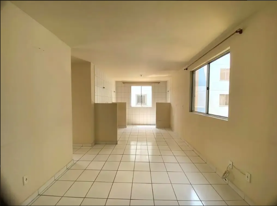 AP 1 qto, sala, cozinha com sacada, wc, lavanderia e garagem coberta. em Curitiba, PR — direto com proprietário