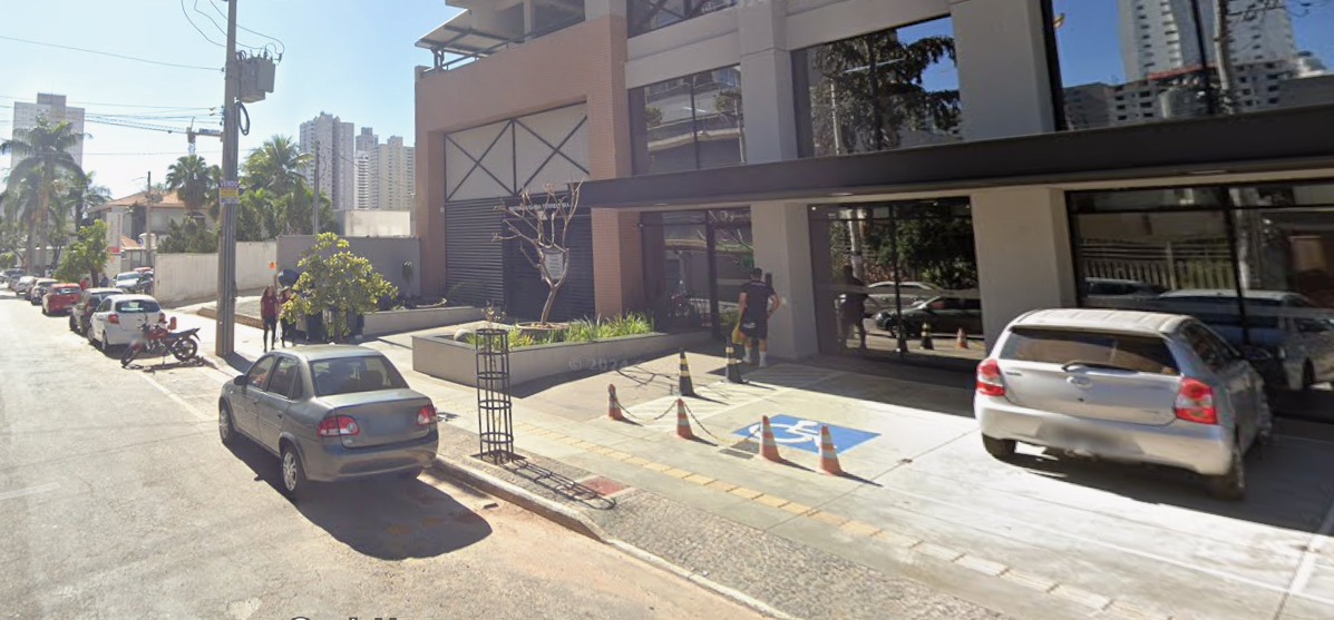 Apt cm dois quartos um contem suite em Setor Bueno, Goiânia, GO — direto com proprietário