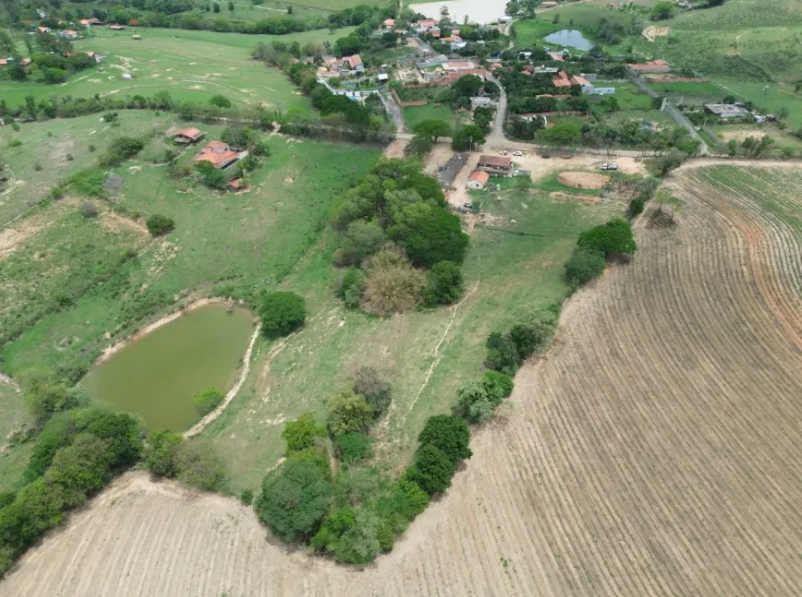 Casa nova toda avarandada. Area de lazer: piscina em Monte Mor, SP — direto com proprietário