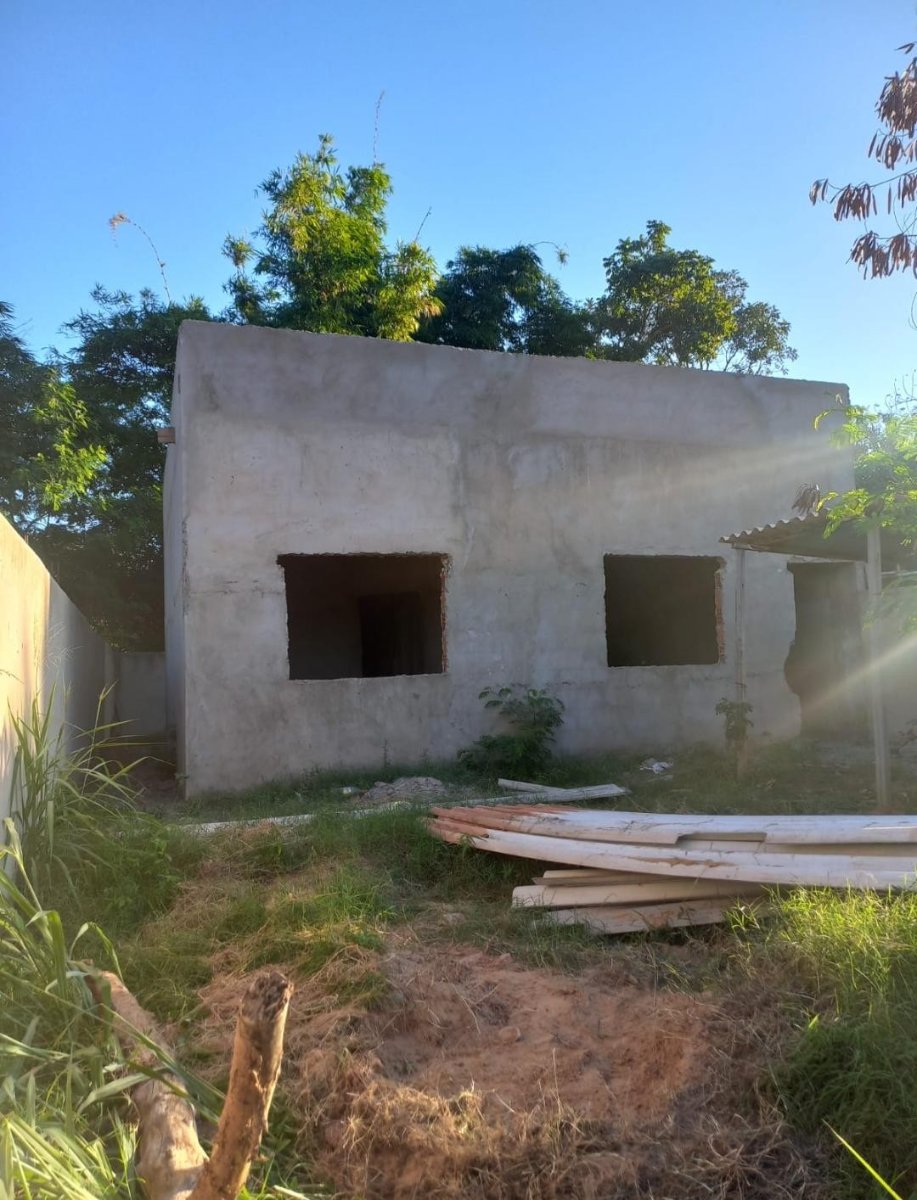 Casa 7x8 terreno 10x20 bairro serra dourada em Cuiabá, MT — direto com proprietário