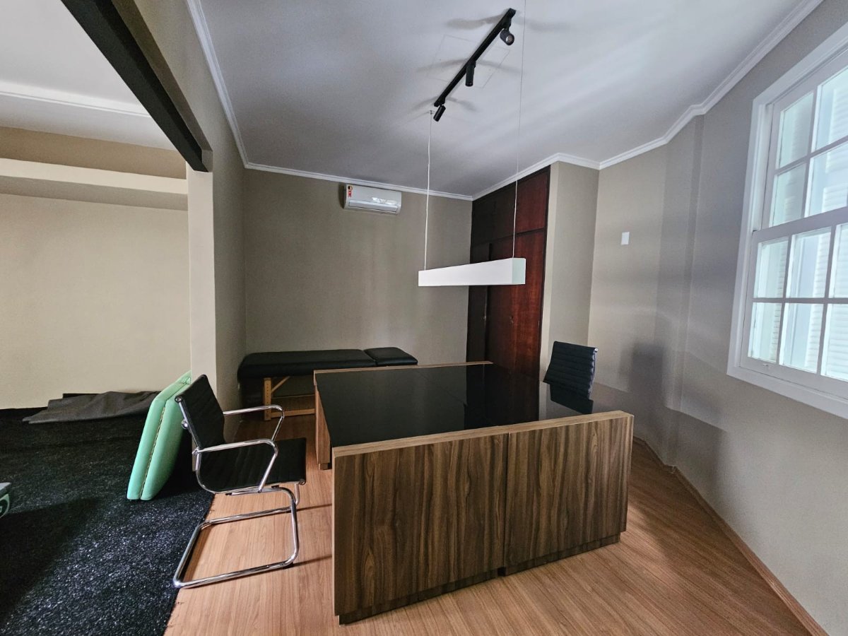 Casa com 4 quartos à venda na Rua Lima Barros, 78, Jardim Paulista - em Jardim Paulista, São Paulo — direto com proprietário