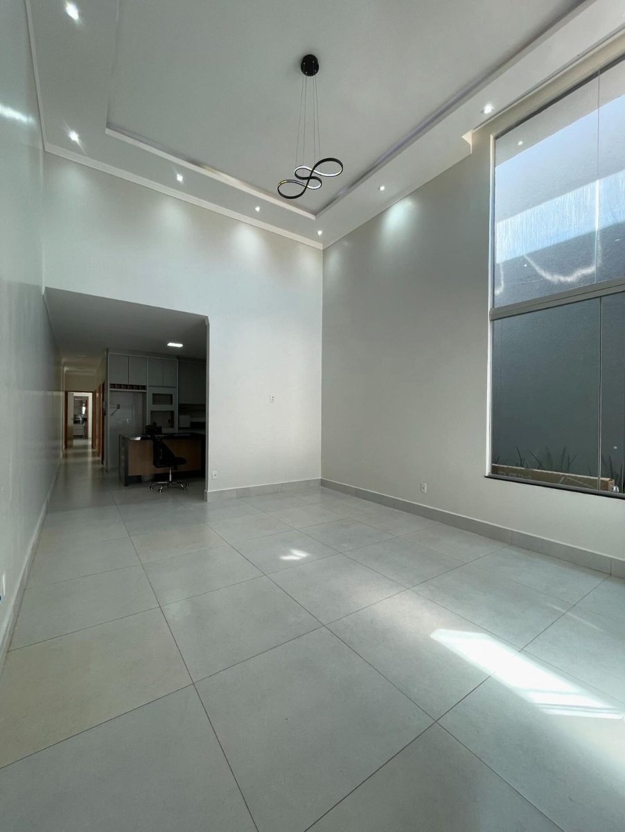 Casa moderna planejados em JARDIM EUROPA I E II, ANAPOLIS — direto com proprietário