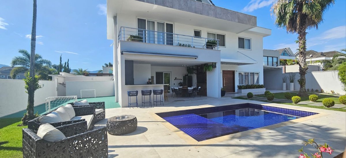 Casa de esquina Artlife em Recreio dos Bandeirantes, Rio de Janeiro — direto com proprietário