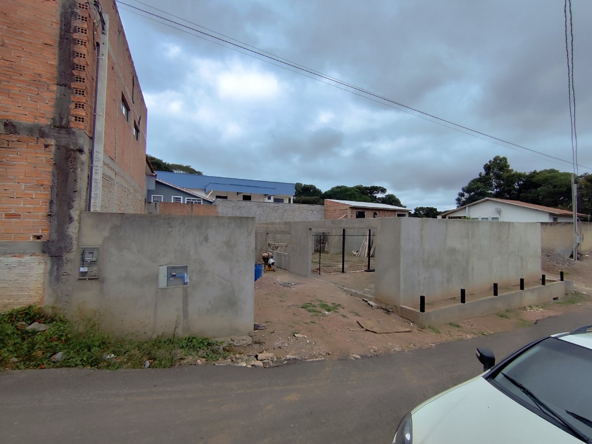 Terreno, obra de barracão facil finalização para alugar ou morar em Tronco, Castro — direto com proprietário